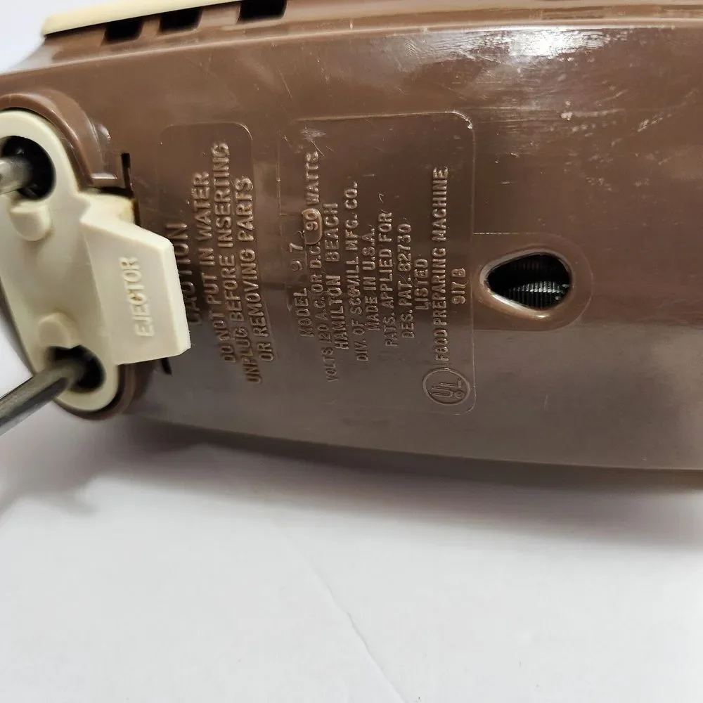 Vintage Scovill Hamilton Beach Mixette Hand Mixer Model 97 W Open Ended Beaters